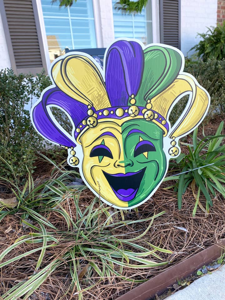 Mardi Gras Jester for engroshandel hos Lovely Reese