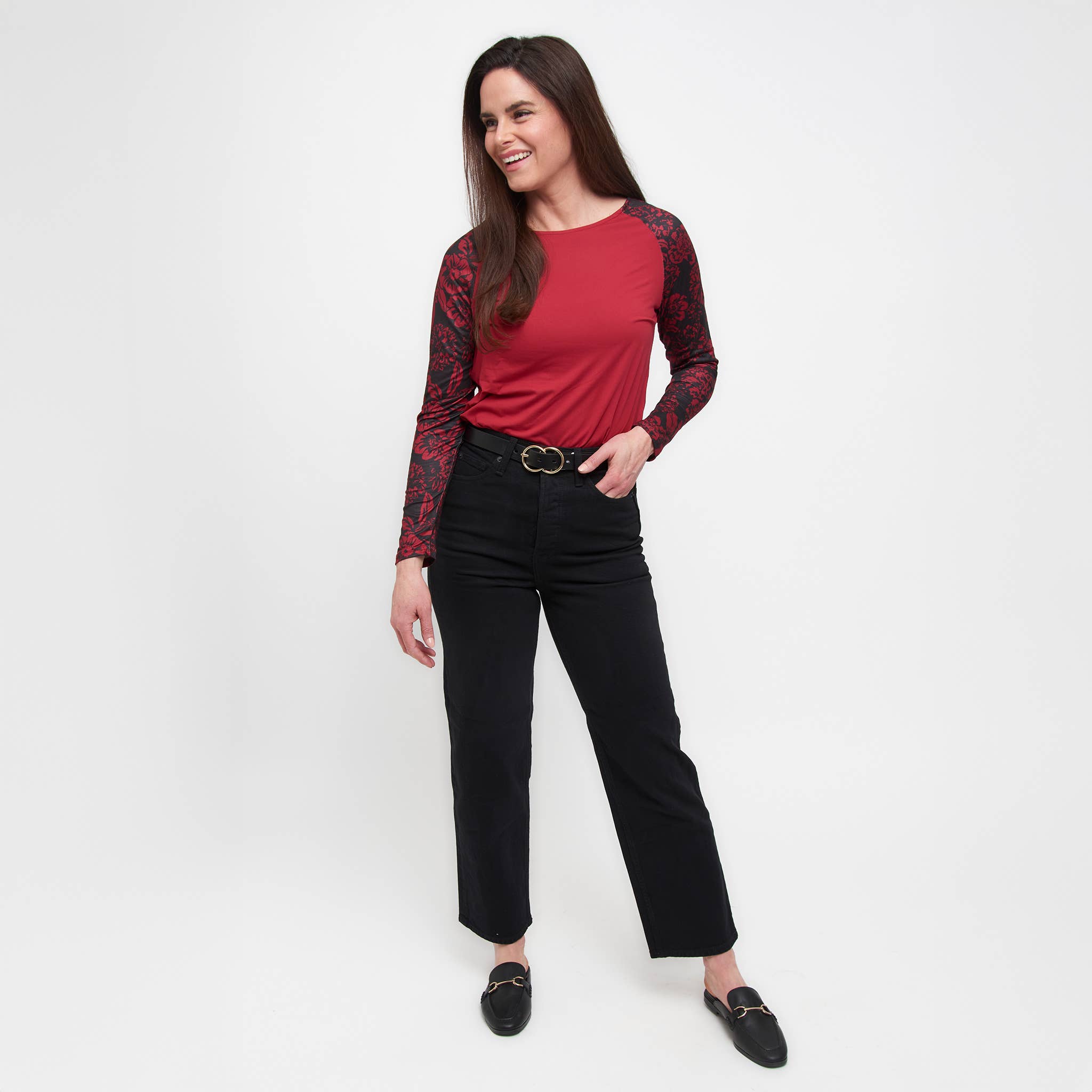 Howard's - Wholesale Tunic - Women's - Sale - Victoria Long Sleeve Raglan Top11