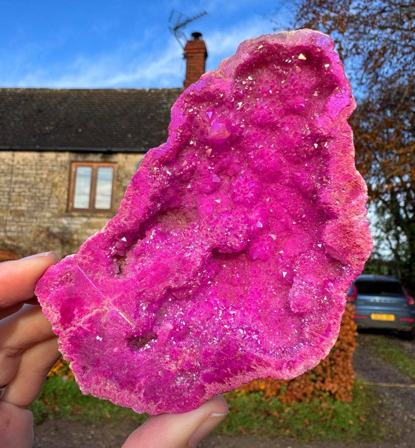 Elf Kendal Hippies - Wholesale Spiritual Stone/Crystal - Giant sparkle geode 7cm Pink blue aura plated geode by elf