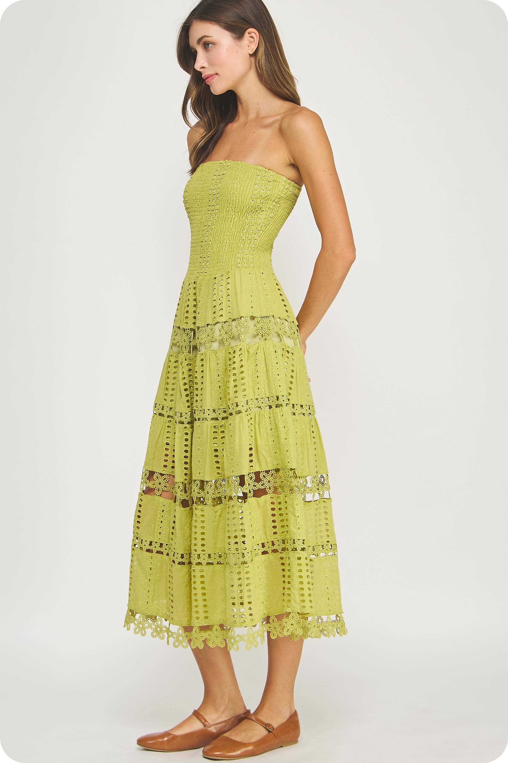 Strut & Bolt - Wholesale Jurk - Dames - Kanten kokerjurk met oogjes28