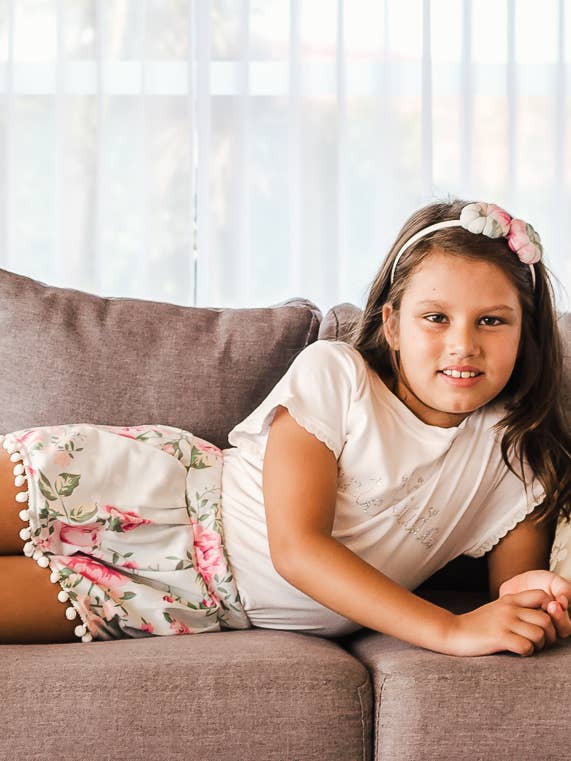 Shorts de flores con pompones para venta al por mayor de Gente Miuda
