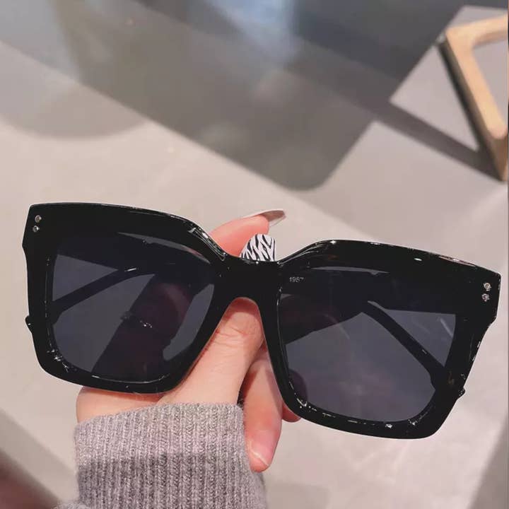 Retro Surfer Wayfarer Cool Sommer Solbriller for engroshandel hos HelloSailorTees