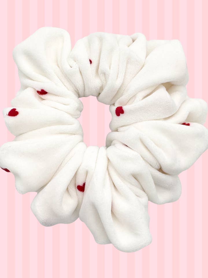 Cuore di Seta // Scrunchies Oversize per la vendita all'ingrosso da parte di Bend & Snap