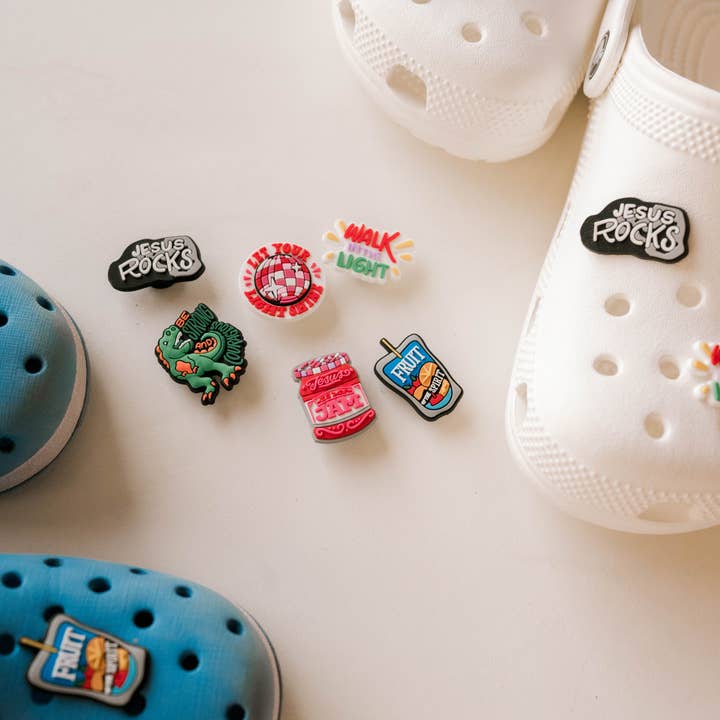 Dear Heart - Wholesale Individuele bedel/hanger - Verspreid het goede nieuws Shoe Charm I Christian Gift 3