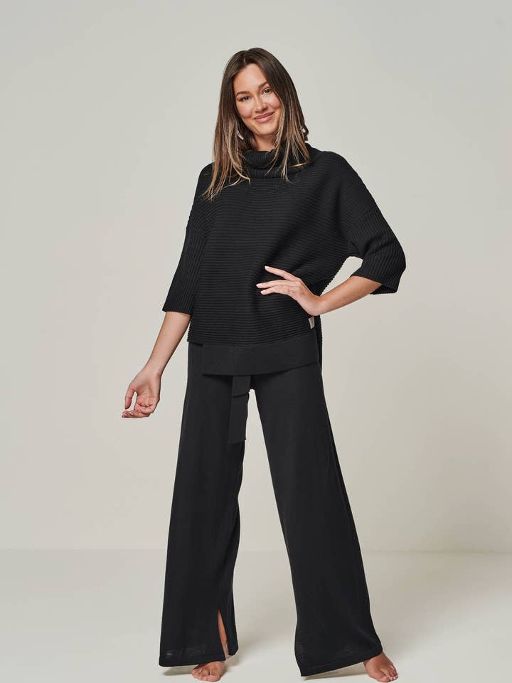Completo loungewear Bailey: maglione e pantaloni in merino extrafine per la vendita all'ingrosso da parte di YOU LOOK PERFECT Loungewear
