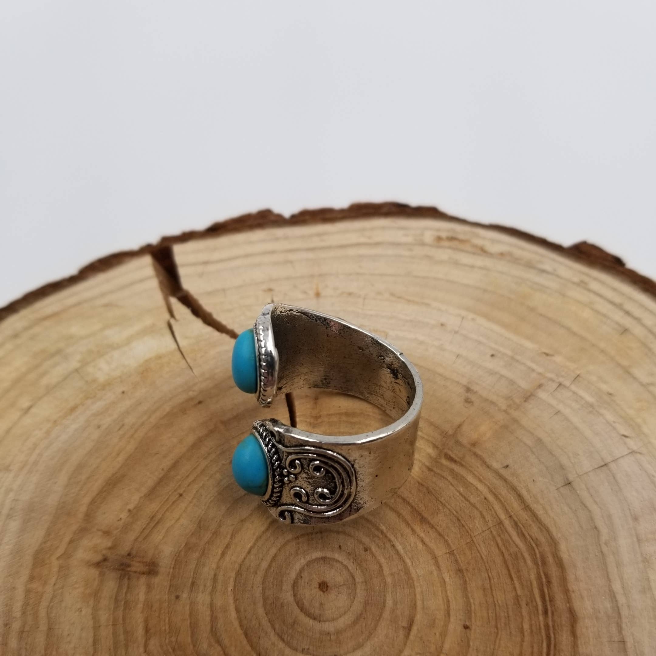 CHAKRA JEWELRY - Wholesale Cocktail/Statement Ring - Vintage Silver Turquoise Adjustable Ring2