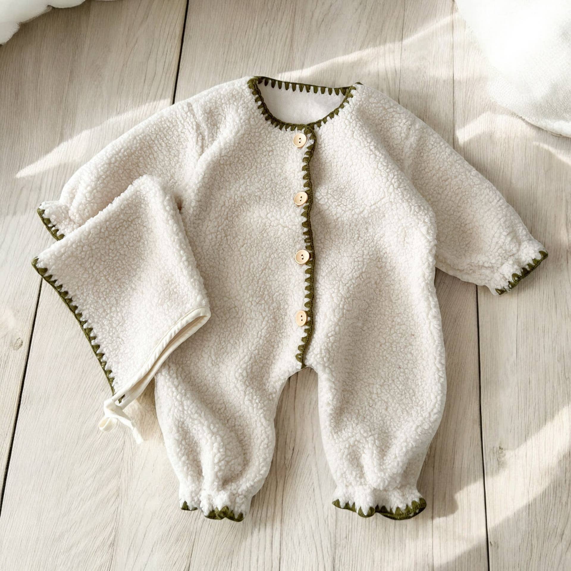 Annie & Charles – Engroshandel Flyverdragt – til børn – Annie & Charles® varm og blød heldragt til baby med hætte0