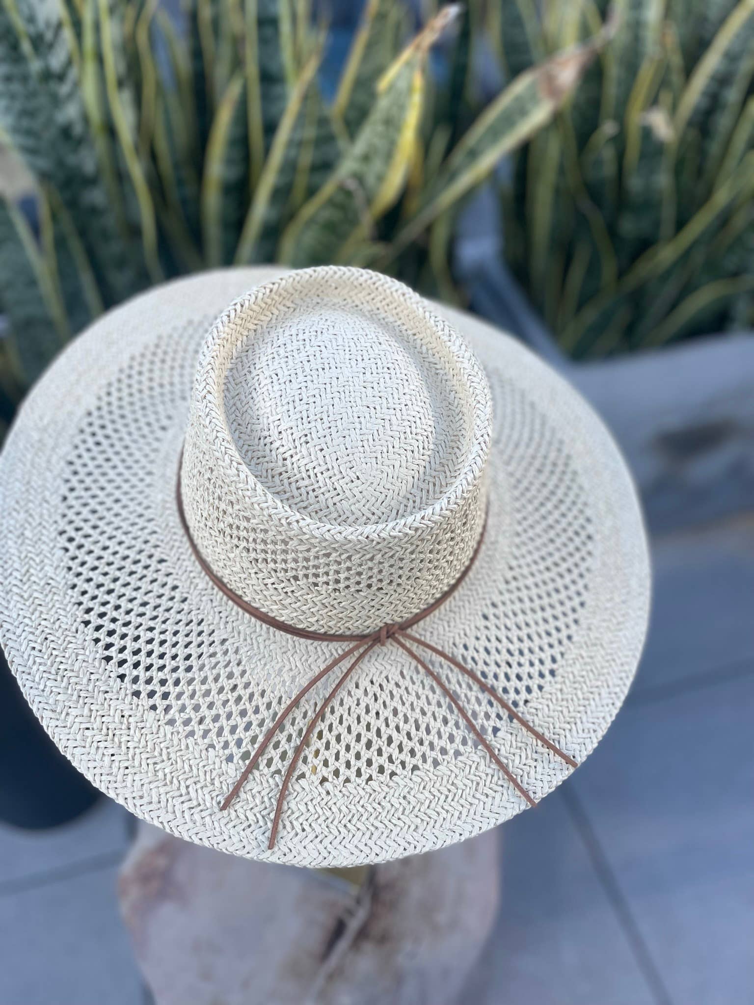Love and Thyme - Wholesale Straw Hat - Women's - Summer Wide Brim PeekaBoo Weave Gambler Straw Hat6