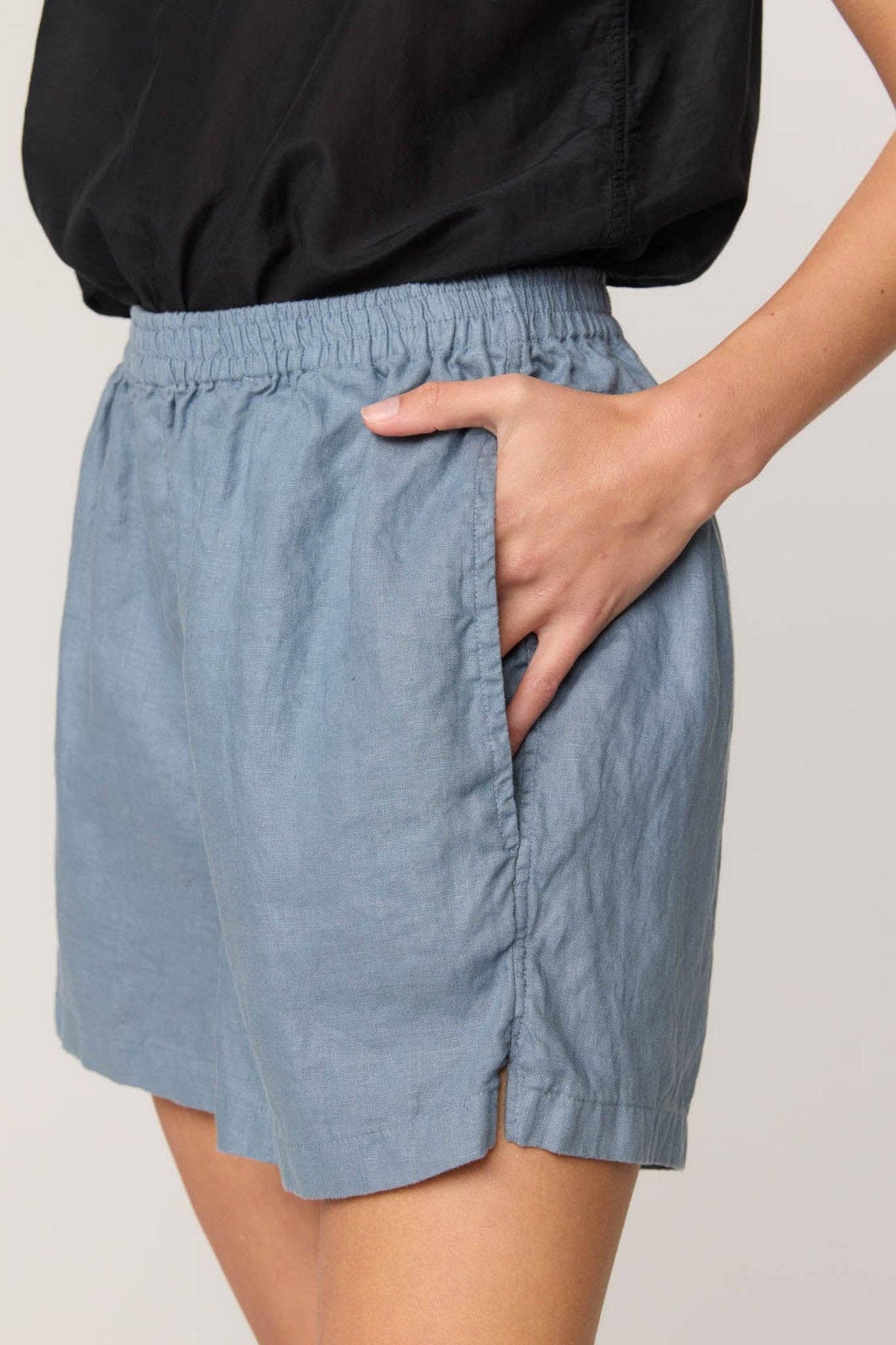 Primness - Wholesale Shorts - Women's - LAKESIDE SHORT - SILVER8