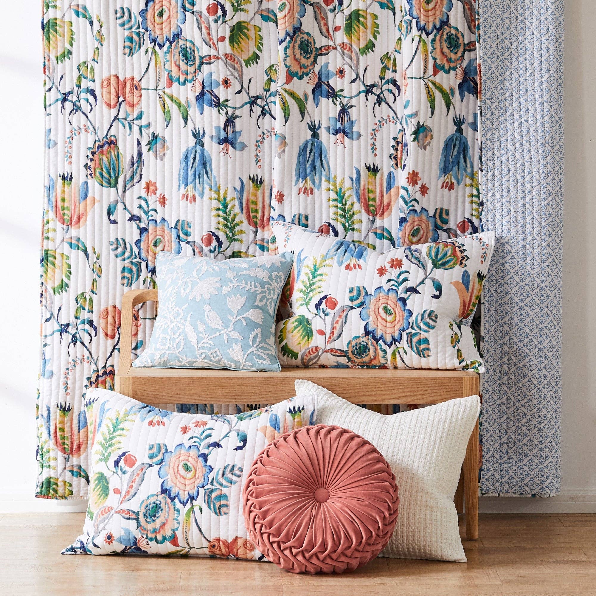 Multi Eleni Quilt Set for wholesale on Faire3