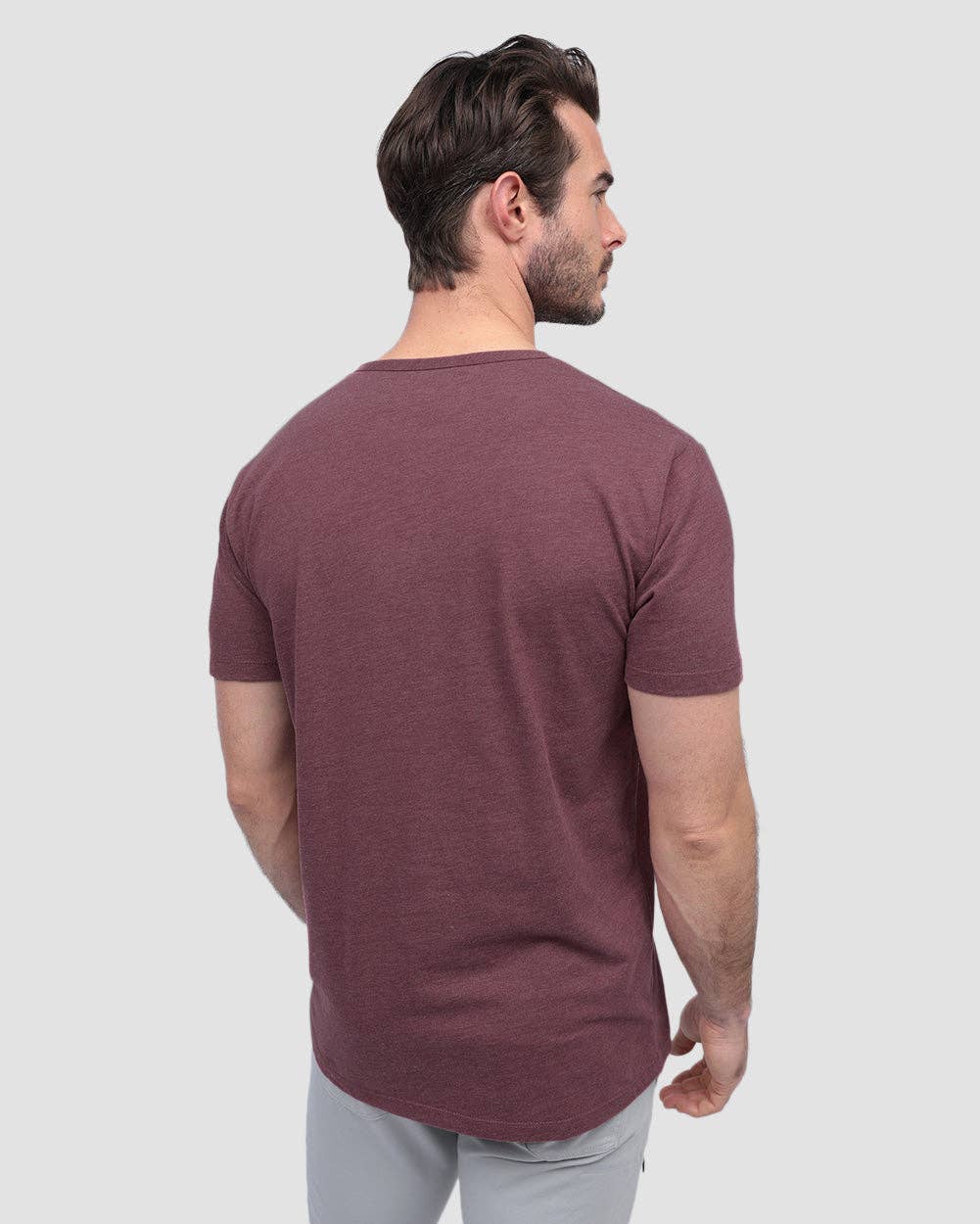 INTO THE AM – Engroshandel T-shirt – til mænd – Herre T-shirt med korte ærmer og henley-udskæring46