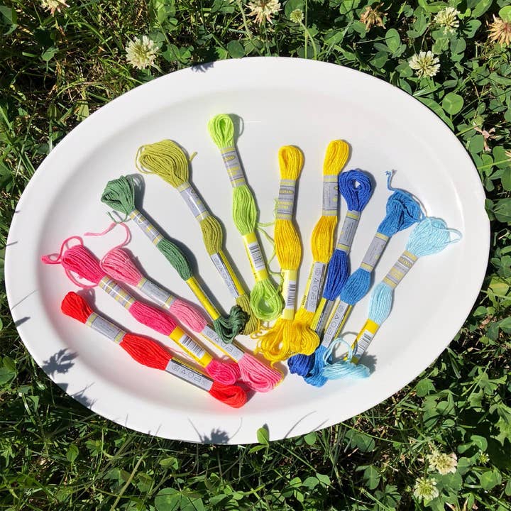 budgiegoods – Engroshandel Broderitilbehør – Rainbow Trifecta Korssting Kit