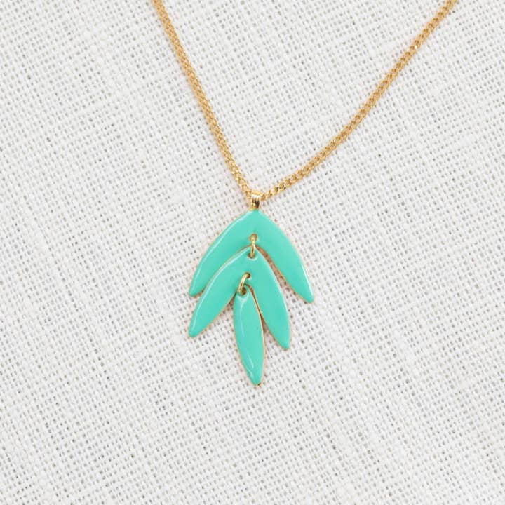 Halskettingen Exotica ketting met groene bladeren voor wholesale door Olivolga Bijoux