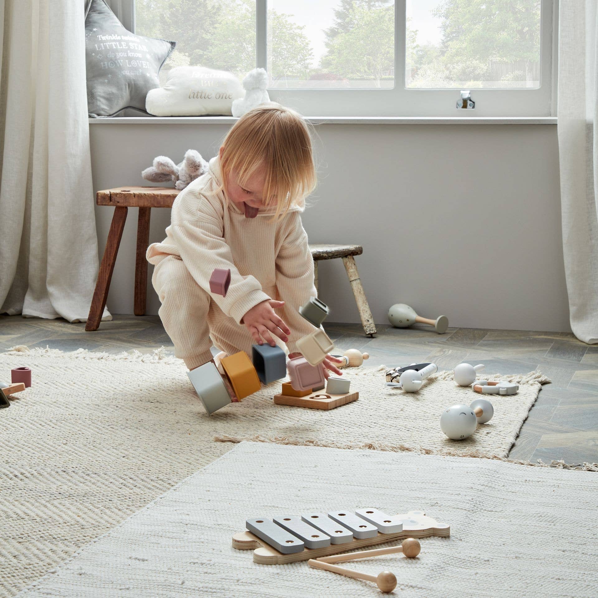 WIDDOP and Co. - Venta al por mayor Tarjetas de aprendizaje - Niños y bebés - Vasos apilables de silicona Bambino5