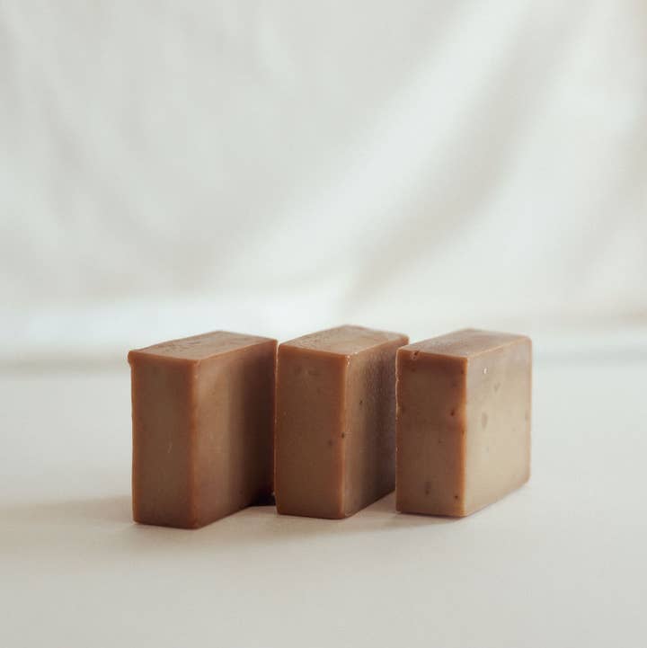 Milkweed and Moth - Wholesale Bar Soap - Honey Coconut Oat1