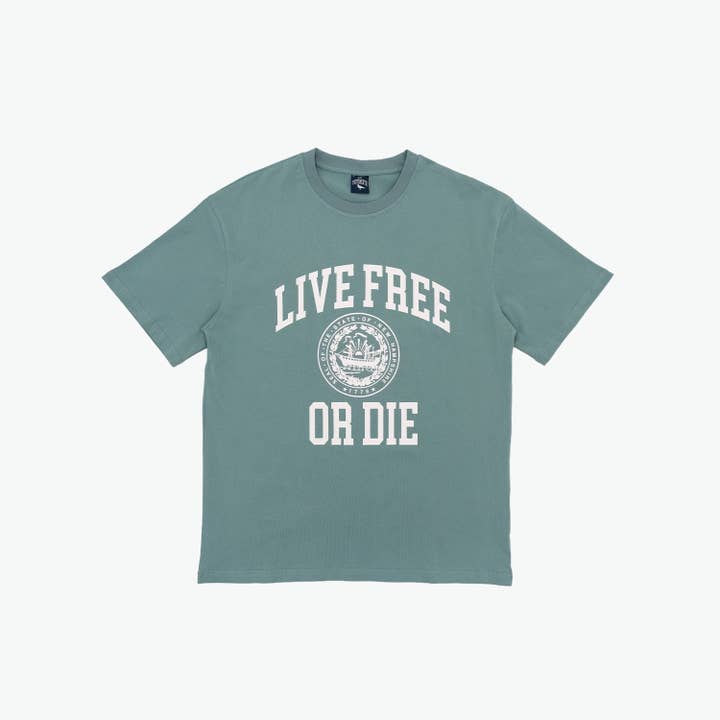 T-shirt "Vivre libre ou mourir" - Vert verre de mer pour la vente par The Just Brand