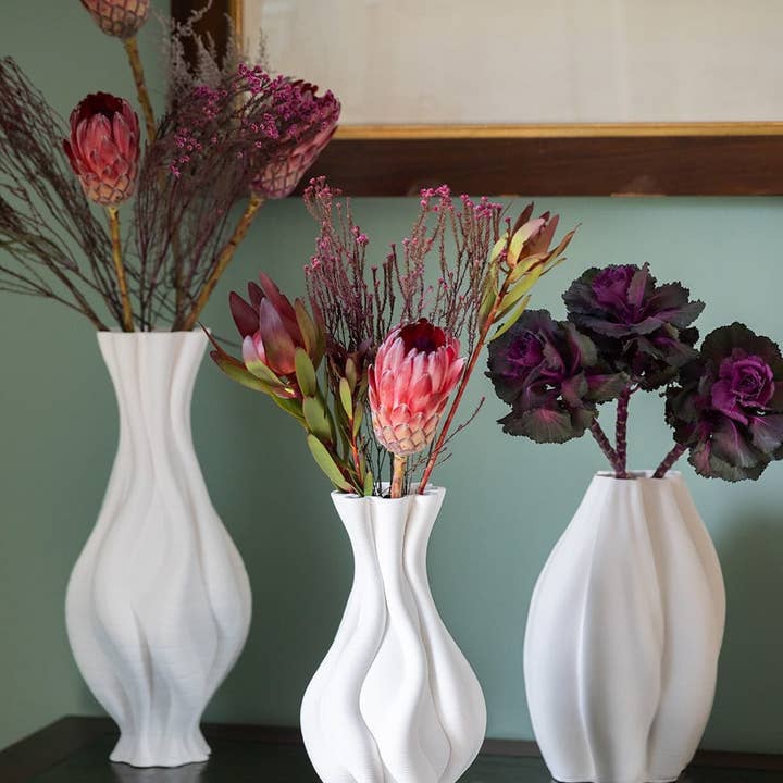 Madame Smart Ltd – Engroshandel Vase – Emilie Hvid Snoet Keramisk Vase