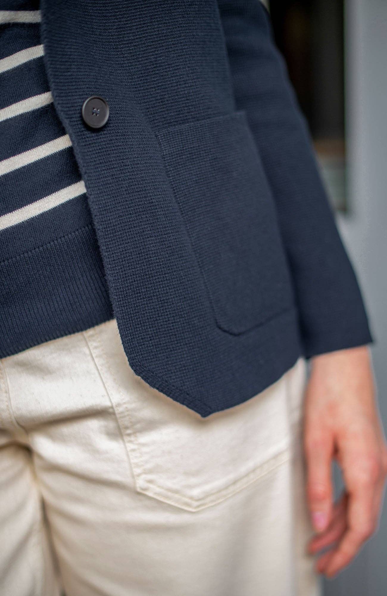 Paul James Knitwear – wholesale Blazer - Dam – Stickad kavaj i medelvikt bomull avslappnad passform för kvinnor11