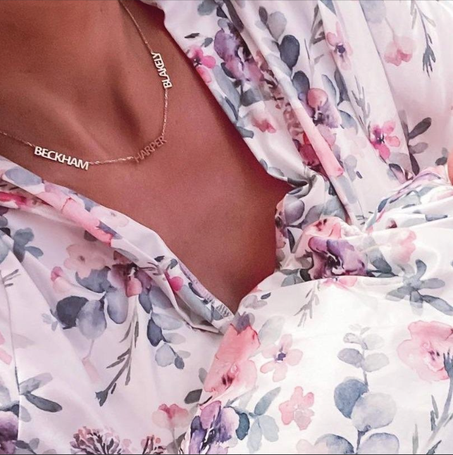 The Sis Kiss – wholesale Pendant/charm necklace – Custom Cherish Multiple Name Necklace (Water Resistant)3