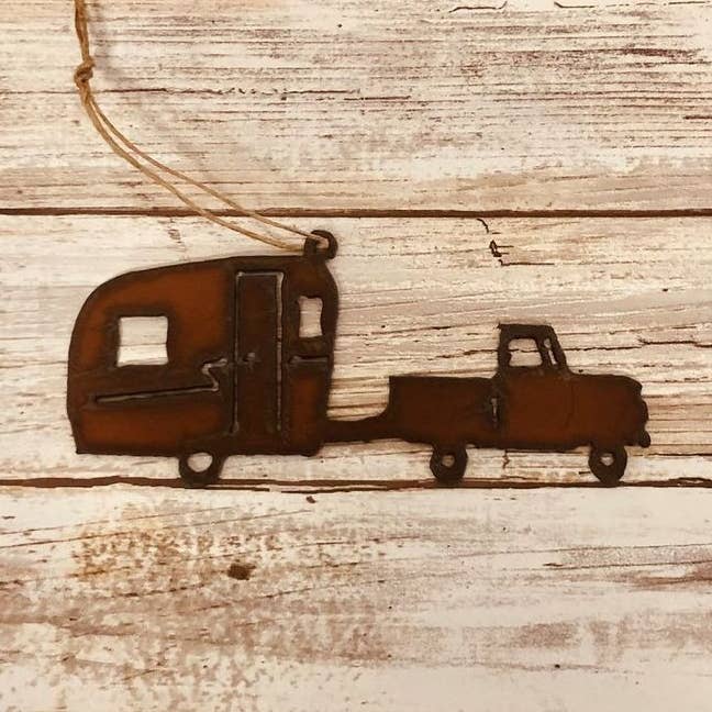 Universal Ironworks USA - Wholesale Ornament - Truck with Camper Koa Rustic  Ornament0