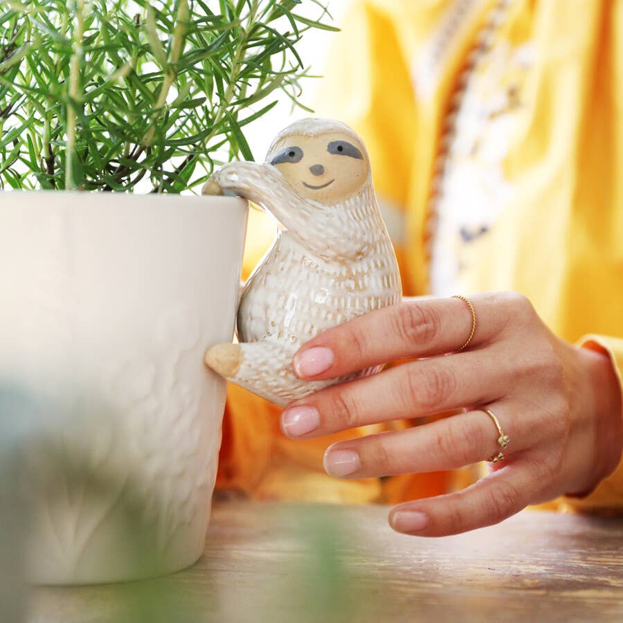 Lisa Angel - Wholesale Hanging planter - Sloth Planter Hanger2