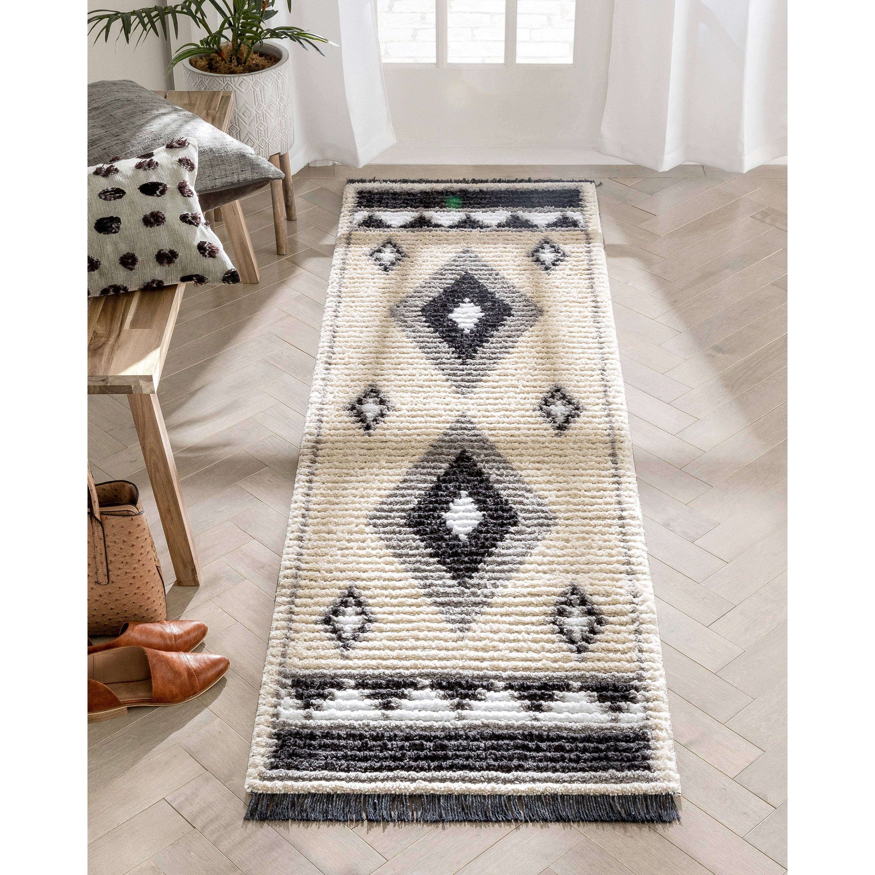 Well Woven - Wholesale Area Rug - Una Moroccan Diamond Medallion Pattern Grey High-Low Texture7