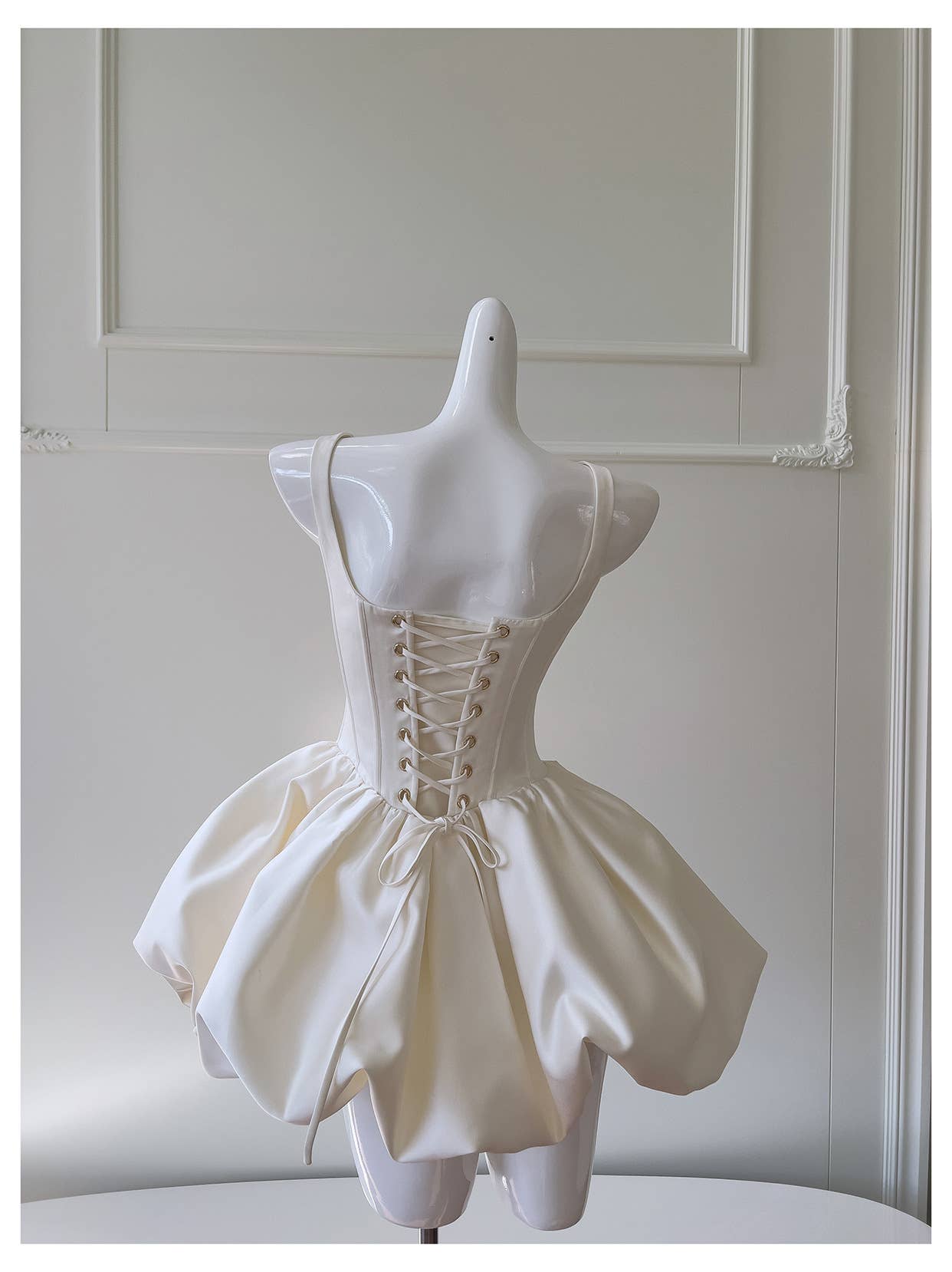 Amourique - Vendita all'ingrosso Vestito - Donna - Mini abito couture da balletto in raso avorio1