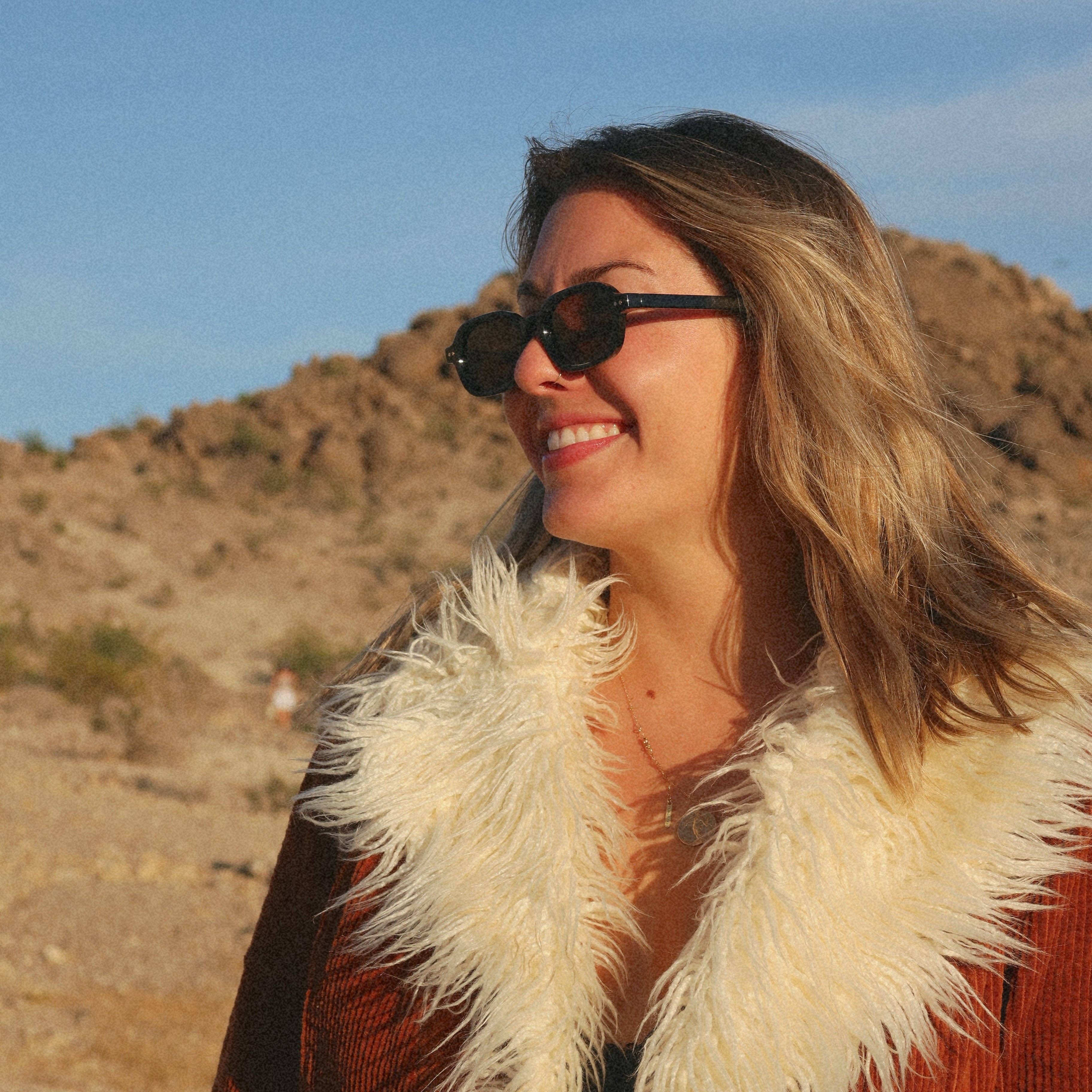 Wavey | Sunglasses - Wholesale Sunglasses - Unisex - The Black Jelly3