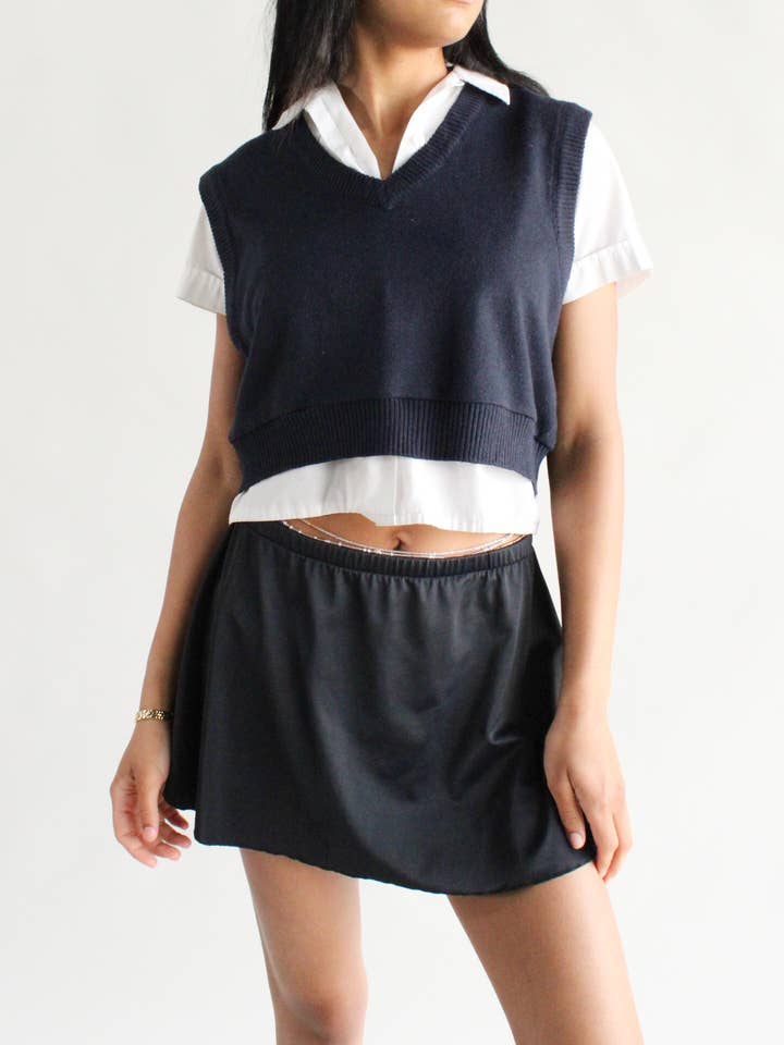 American Recycled Clothing - Wholesale Sweater Vest - Women's - Cropped Sweater Vest Bundle