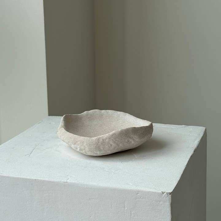 GINALADÉCO - Wholesale Sculpture - The Loma Sculpture | Almond1