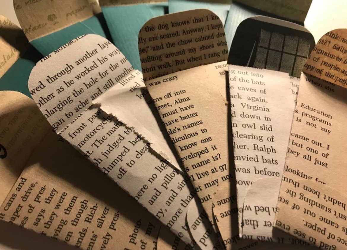 Pleasant Papercraft - Vente Enveloppe - Mini enveloppes en pages de livres vintage5