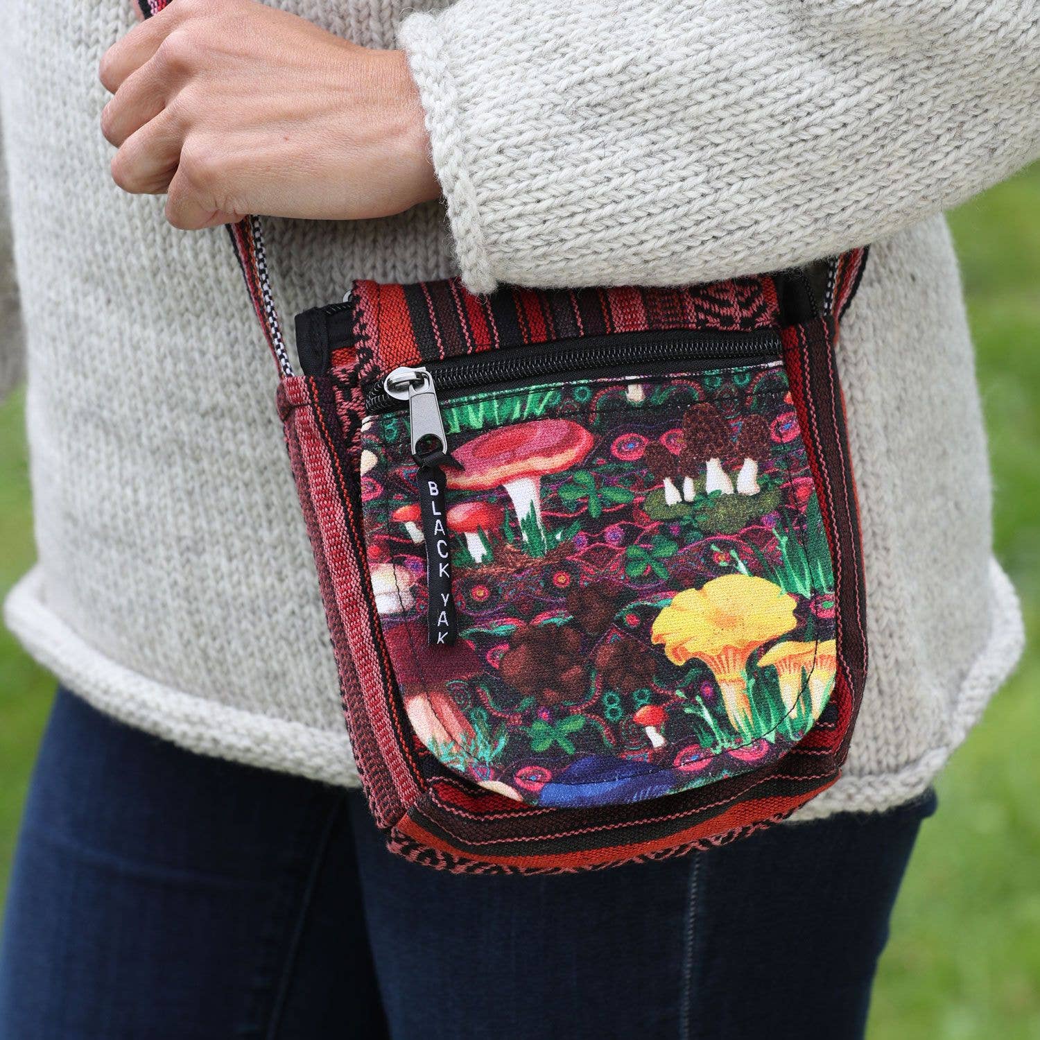 Black Yak Ltd – wholesale Crossbody bag – Women's – Small Gheri Mushroom Bag - Cross Body Bag - Fair Trade7