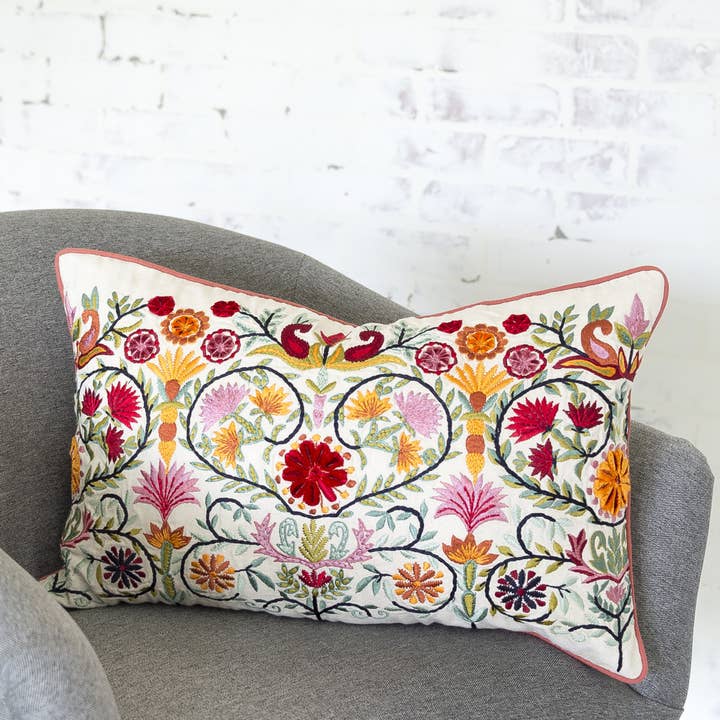 carol & frank - Wholesale Throw/Decorative Pillow - SALE Pippa Floral Throw Pillow2