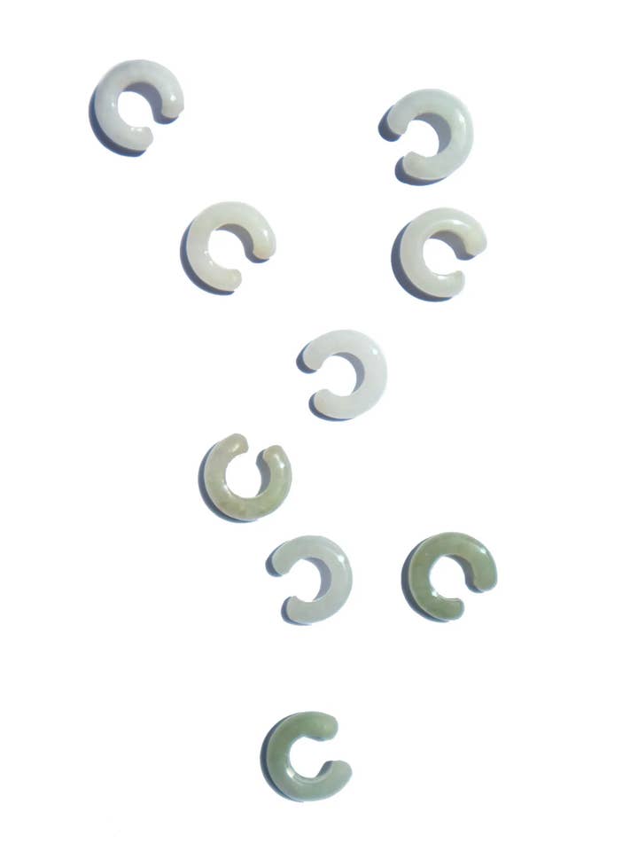 Abby — Enkelt Jade Manchetørering i Off White for engroshandel hos seree