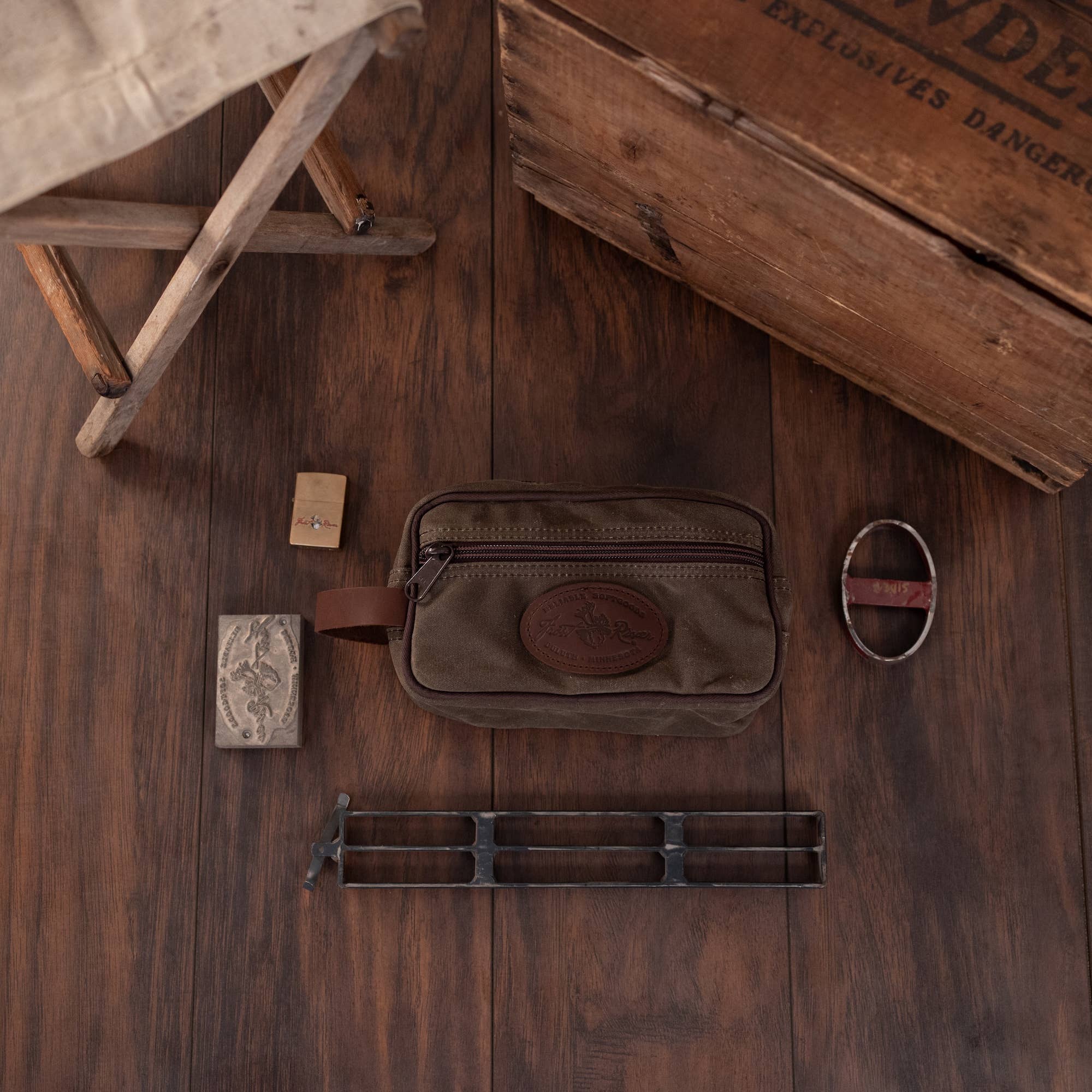 Frost River - Wholesale Toilettas - Uniseks - Reiskit