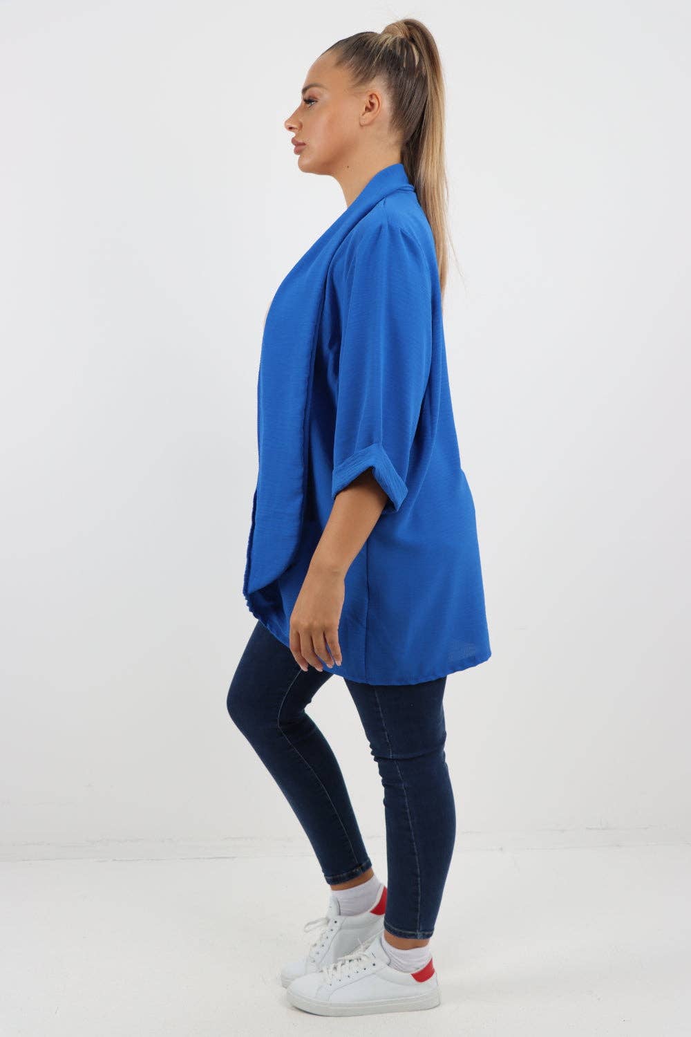 Miss Bold - Venta al por mayor Chaqueta - Mujer - Chaqueta ligera italiana con manga 3/4 y frente abierto39