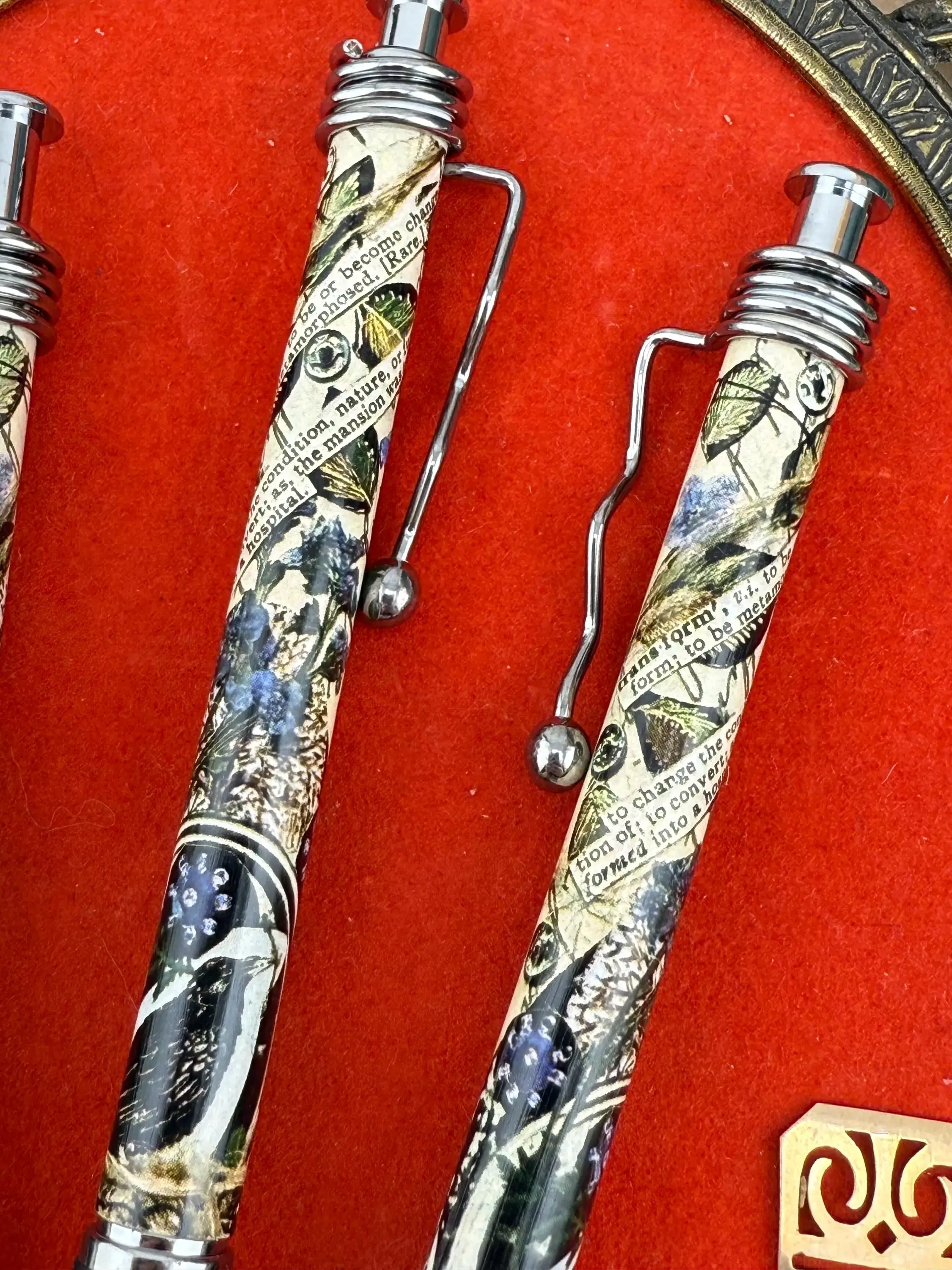 Corkscrew Curiosities - Vente Stylos - Art d'impression collage cerveau de corbeau stylo2