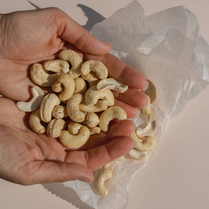 Monty's - Wholesale Cheese - Monty's Scallion Pure Cashew Cream Cheese (2lb)3