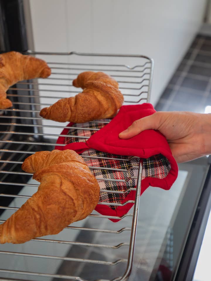 Potholder XMAS24 - Christmas - 23x30 cm, red for wholesale by Tiseco