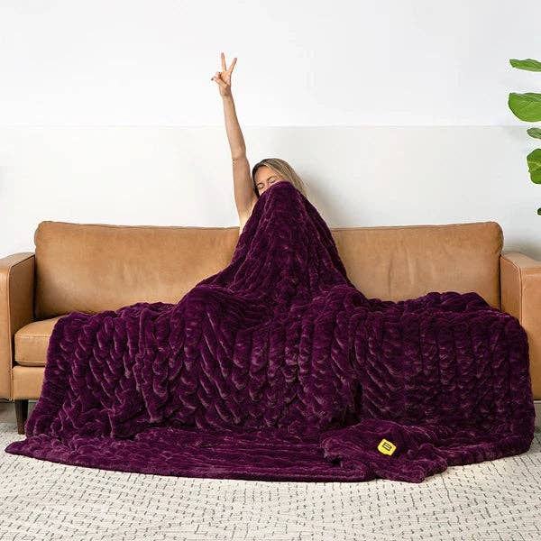 Big Blanket Co - Wholesale Throw Blanket - Cuddle Cloud™ Blanket4