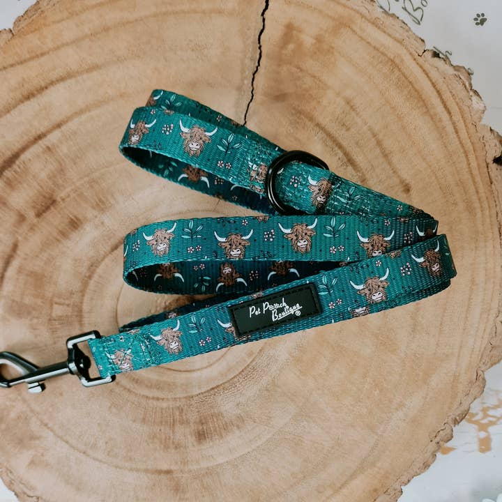 Happy Highland Cow Dog Lead and other Purchase Wholesale coco pup. Free Returns & Net 60 Terms on Faire trending on Faire.