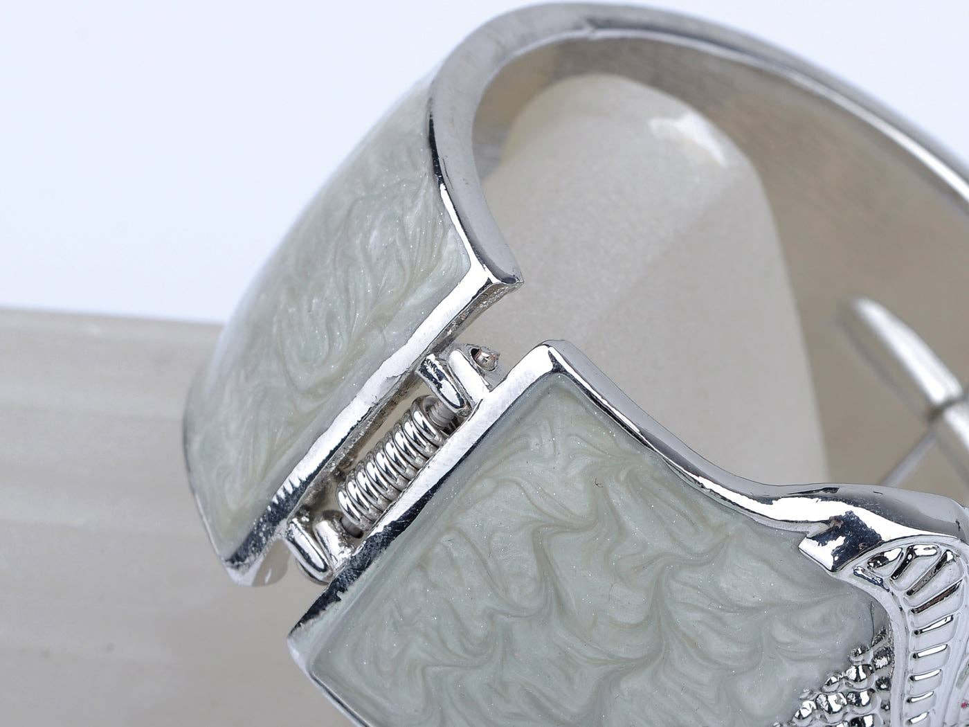 AK Brand – Pulseira de punho por atacado – Coruja Pássaro Esmalte Brilhante Espiral Nublado Pulseira Bracelete Punho3