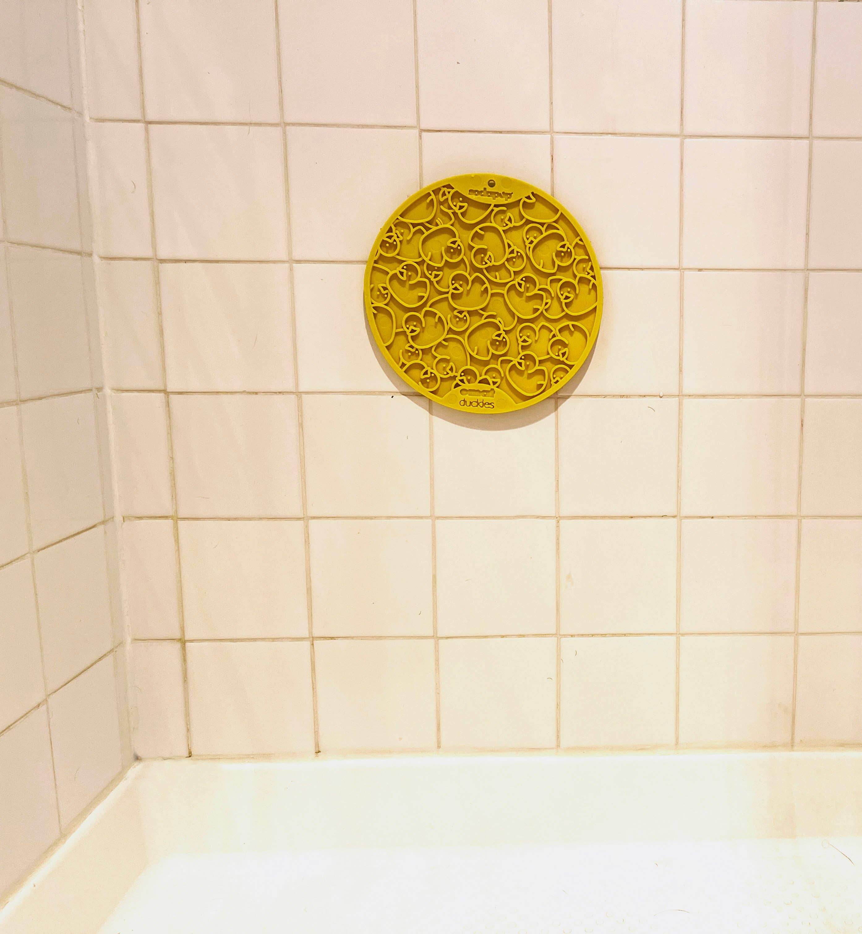 SodaPup Dog Toys - Venta al por mayor Esterilla para comedero de mascotas - Perros - Tapete para lamer carne con ventosas Duckies Design9