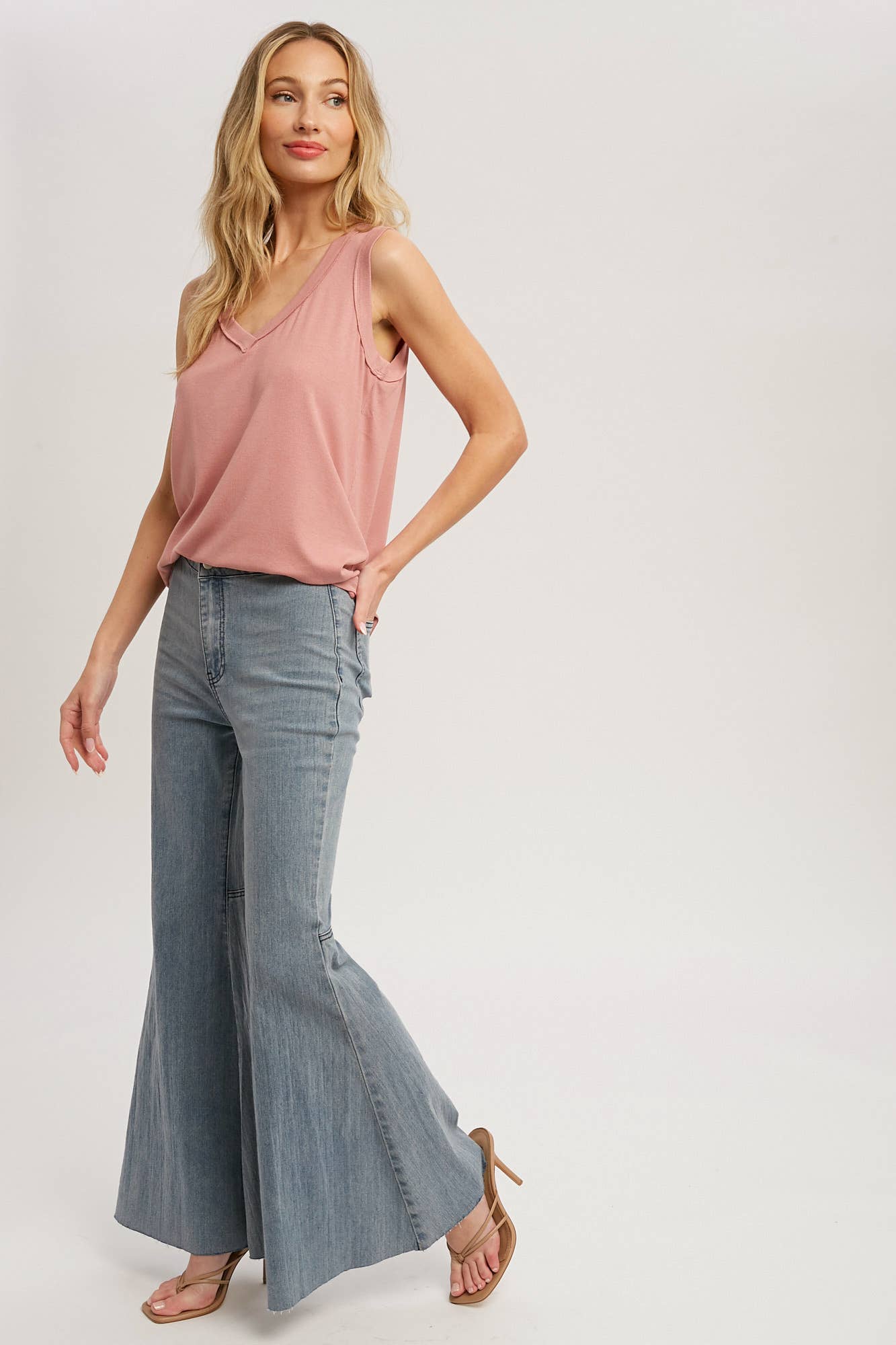 Bluivy - Wholesale Jeans - Women's - FLARE BELL BOTTOM JEAN9