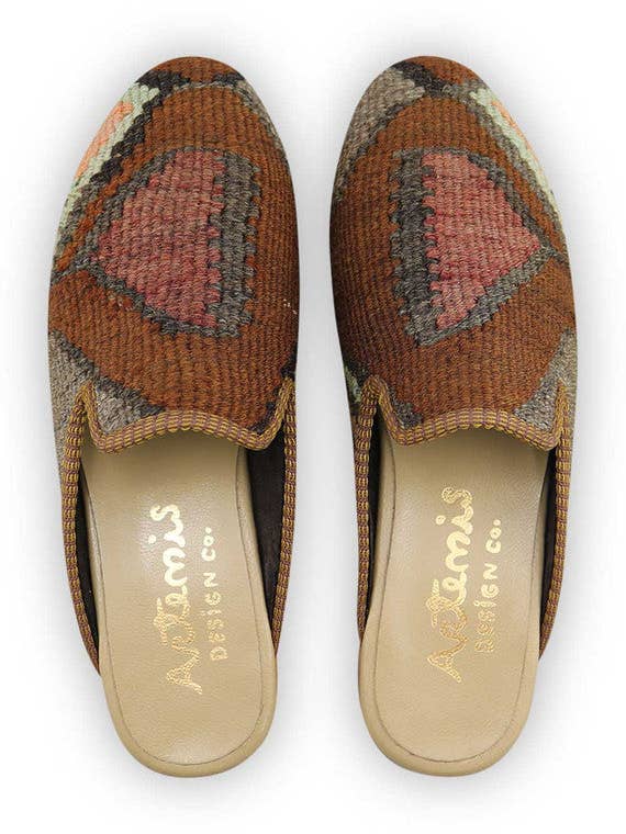 Men's Kilim Slippers - Size 9 for wholesale by Artemis Design Co.