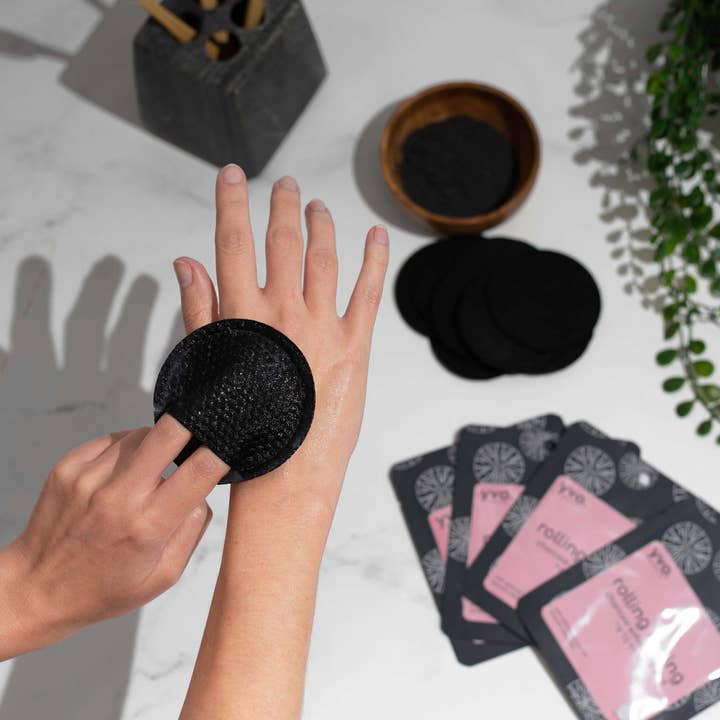 Yvo Beauty - Wholesale Facial Exfoliant/Scrub - Rolling Rolling Natural Charcoal Exfoliating Pads