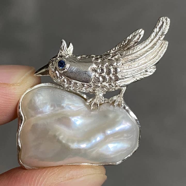 925 Silber Vogel Brosche Anhänger | Barocke Perle & Saphir Schmuck | Handgemachtes Geschenk für Frauen für den Großhandel von idjewelry
