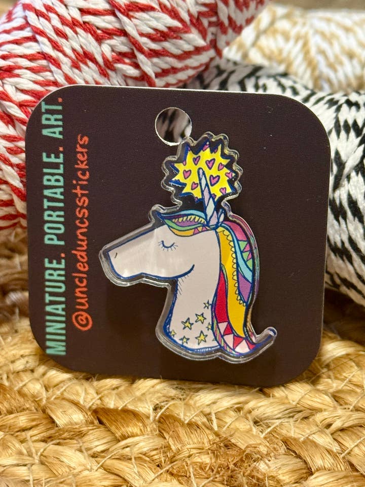 Magische Eenhoorn Acryl Pin voor wholesale door Uncle Dunc's Sticker Shoppe