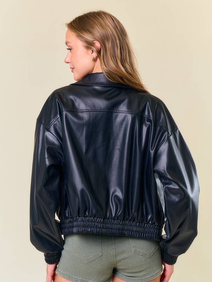 Doe and Rae – Engroshandel Bomberjakke - Dame – OVERDIMENSIONERET BOMBERJAKKE I VEGANSK LÆDER - 10622J8