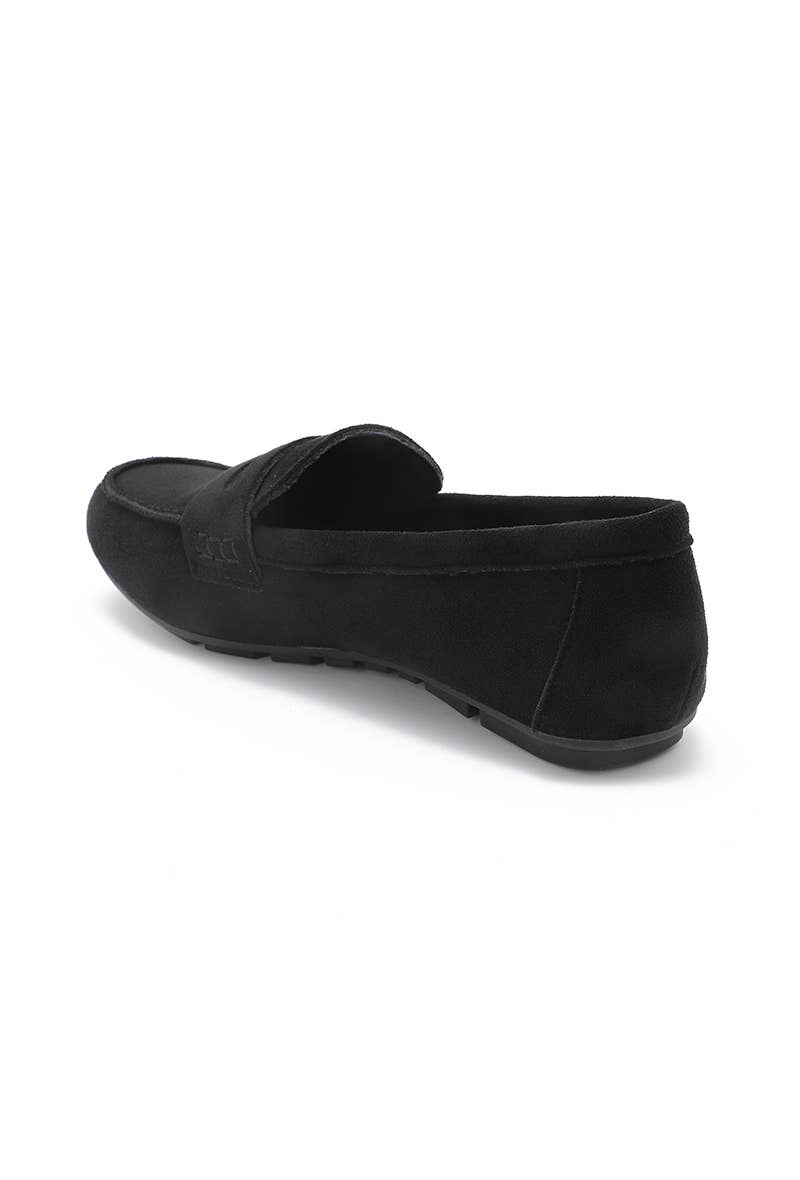 Joia Paris - Wholesale Loafers - Women's - Loafers with strap and visible stitching H8-965M2